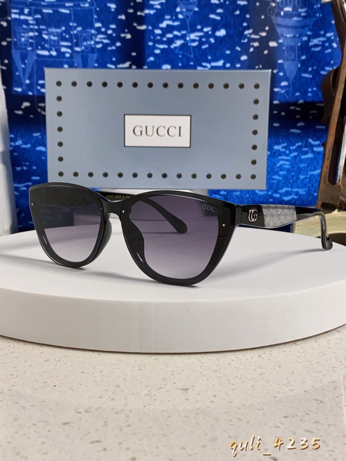 Gucci D2914 Women\'s black Cat-Eye frames Gradient lens  sunglasses 65 12 140
