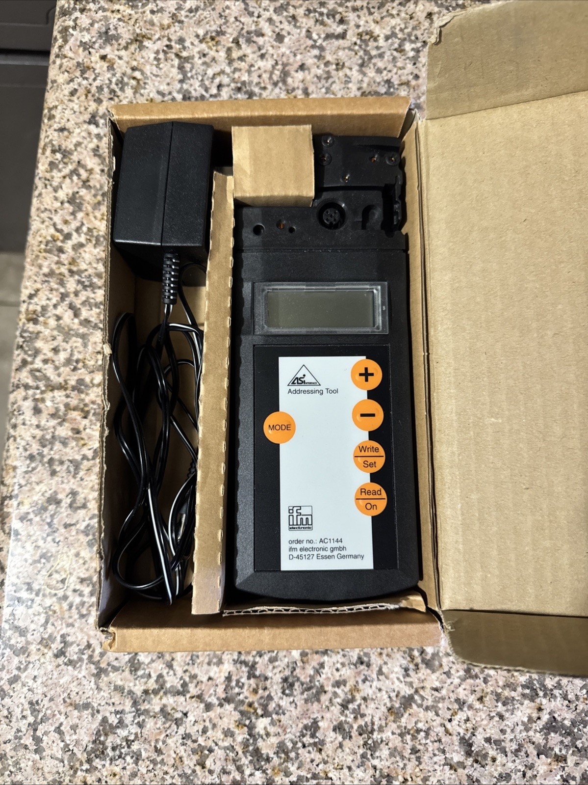 AC1144 - IFM ELECTRONIC - AC1144 / Addressing Unit 2.1