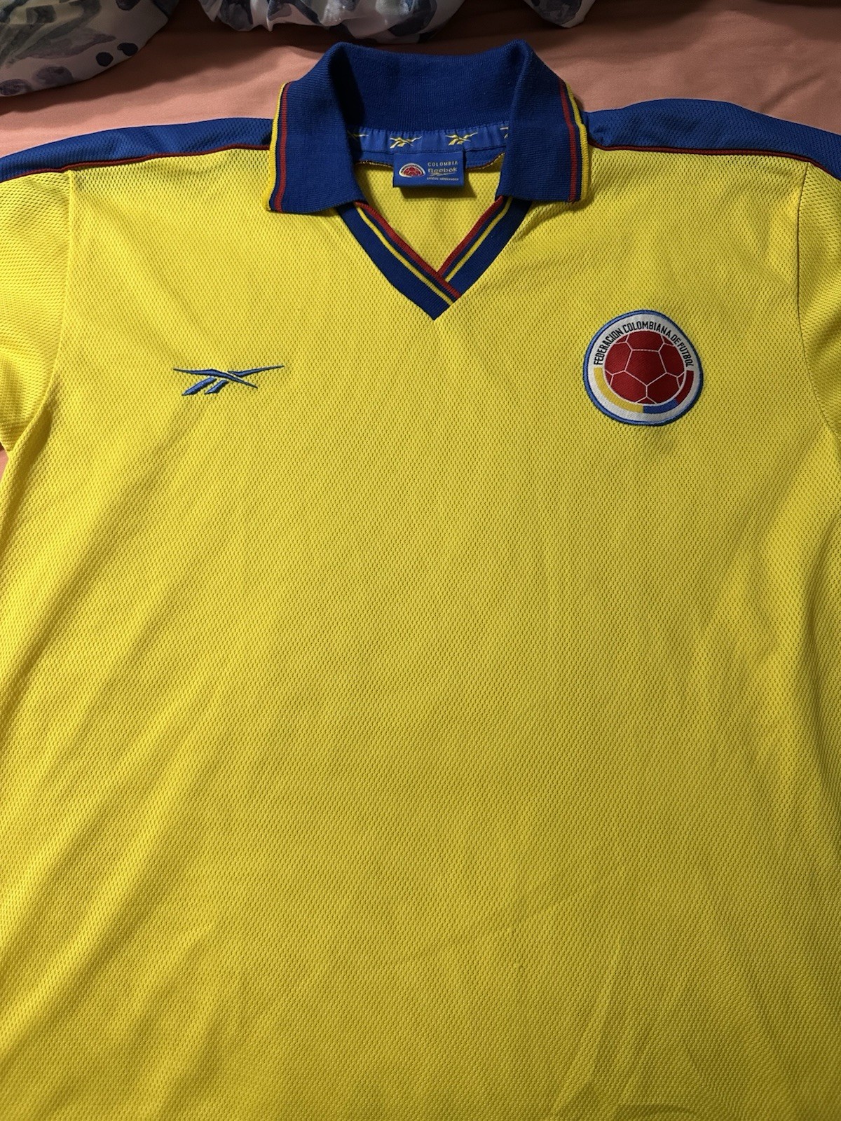 AUTHENTIC/VINTAGE 1998 COLOMBIA HOME JERSEY Size LARGE Excellent Condition Rare