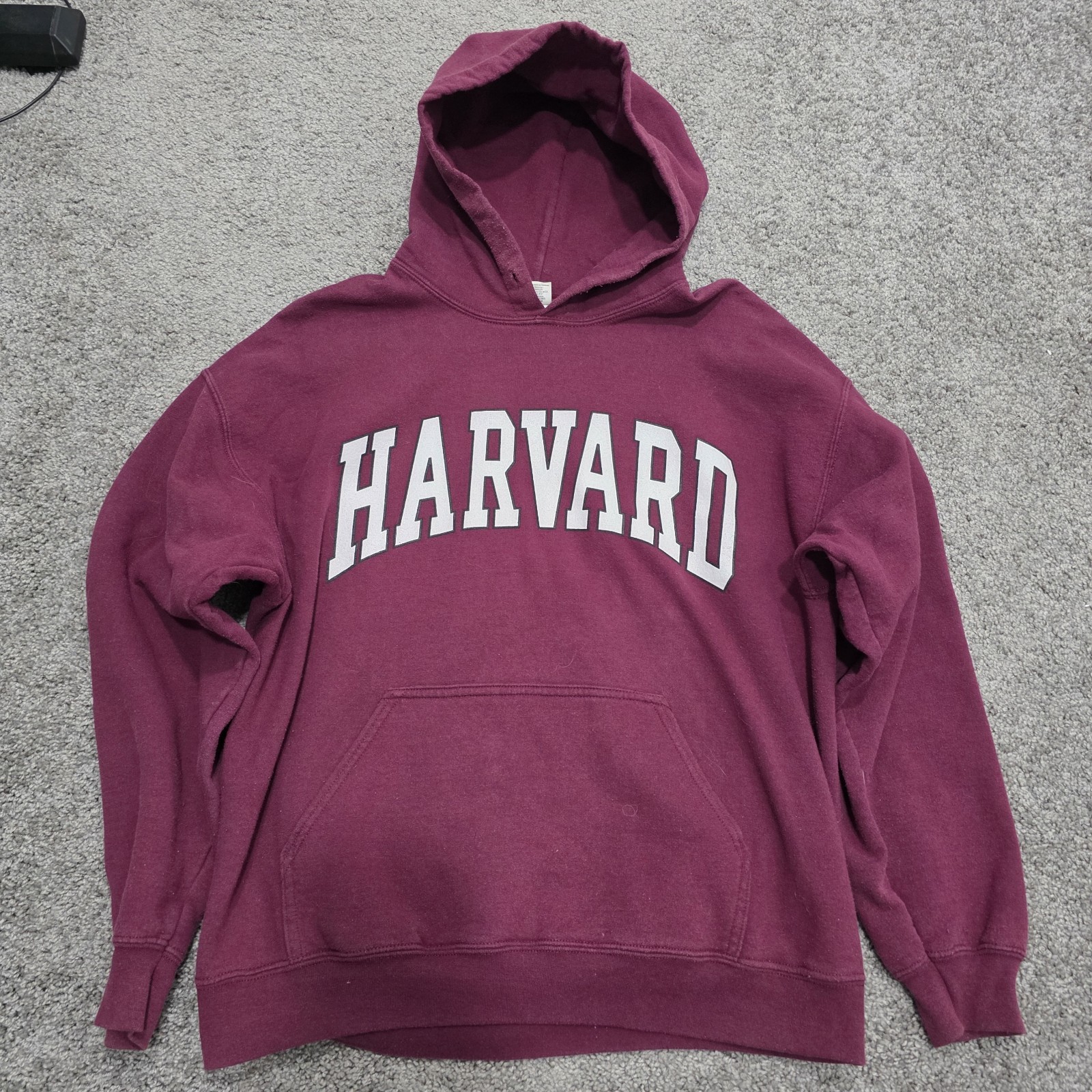 Vintage Y2K Harvard University Sweatshirt Mens SZ L Maroon Pullover Hoodie Vintage Y2K Harvard University Sweatshirt Mens SZ L Maroon Pullover Hoodie