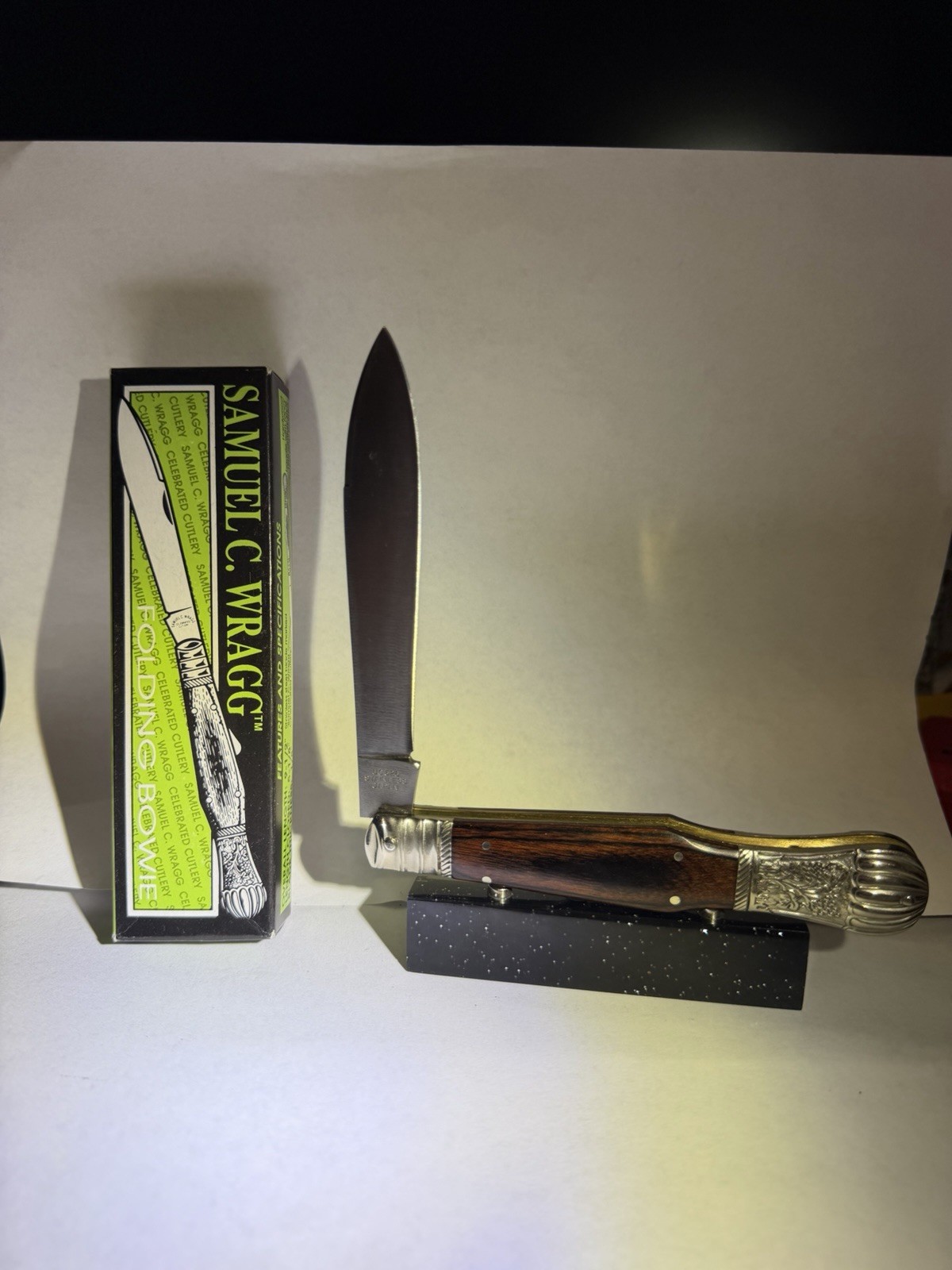 VINTAGE UC526 SAMUEL C WRAGG by United Cutlery Fold Bowie Japan Made Very Nice.