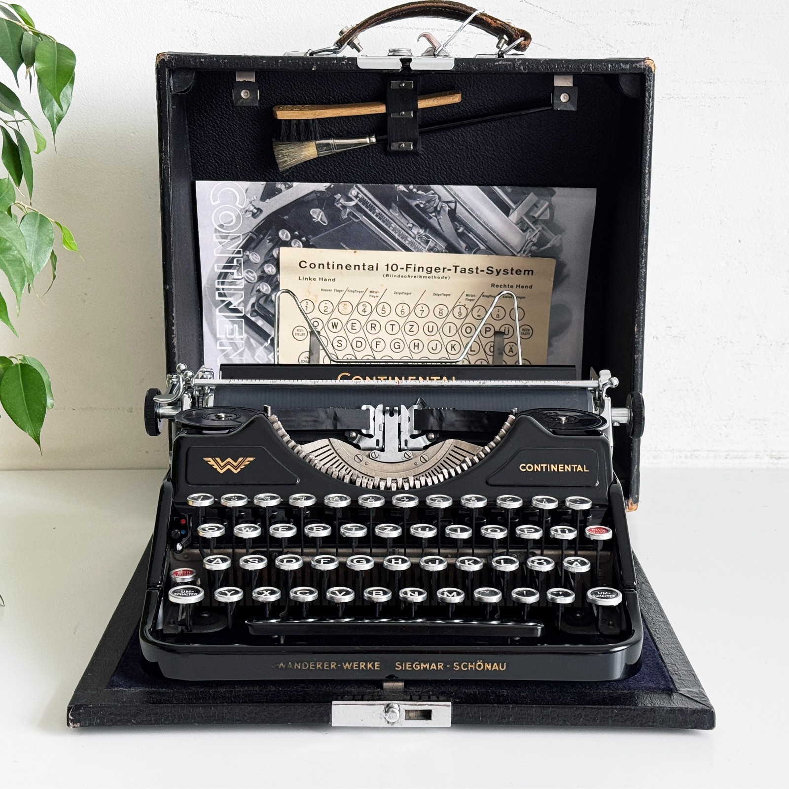 Rare Continental Portable Typewriter | Pre-War | Serviced, 1930s
