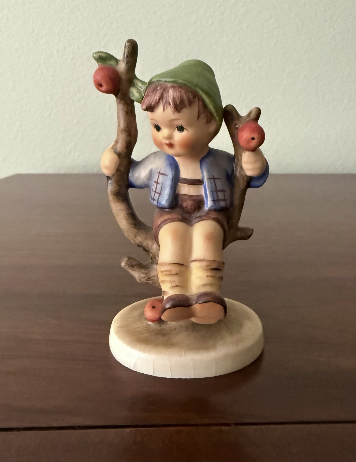 Vintage Goebel Hummel 'Apple Tree Boy' #142 3/0 W. Germany TMK-3 Vintage Goebel Hummel 'Apple Tree Boy' #142 3/0 W. Germany TMK-3
