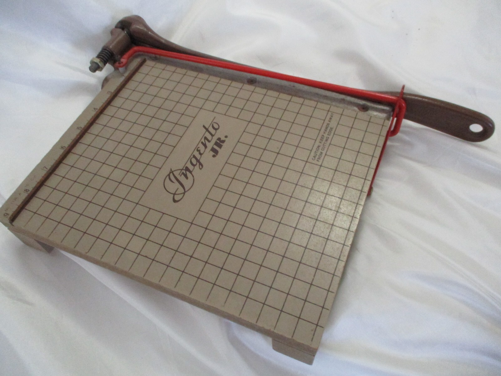 Ingento Jr Paper Cutter No 1126 Desktop Guillotine Trimmer 9 Ingento Jr Paper Cutter No 1126 Desktop Guillotine Trimmer 9