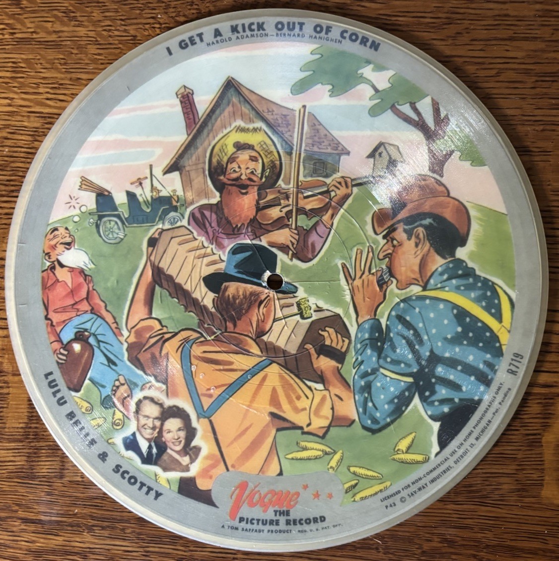 1946 Vogue R719 Lulu Belle & Scotty 78 RPM Picture Record Country Hillbilly