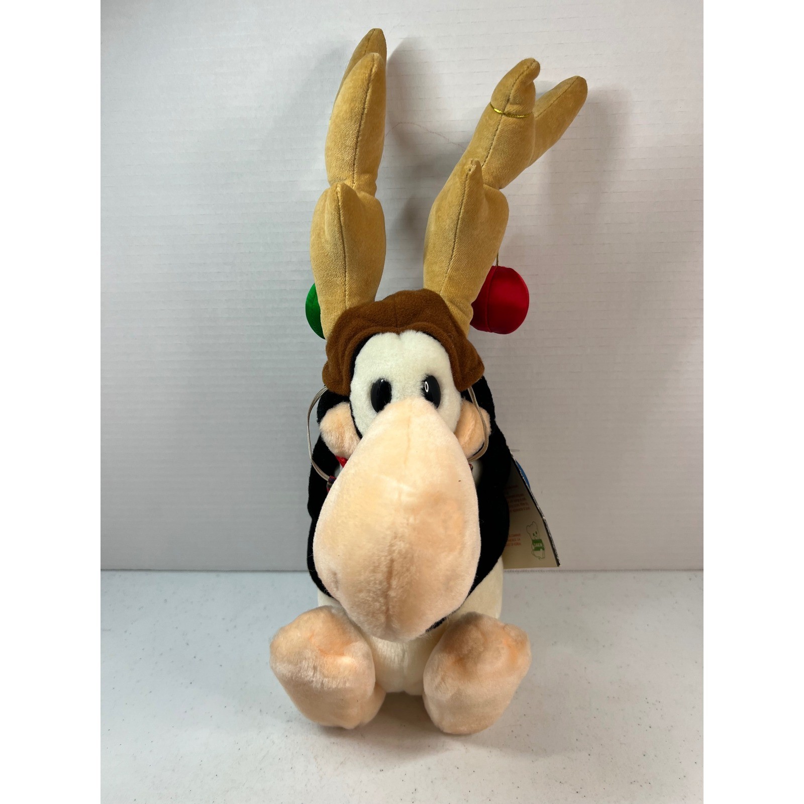 Vintage 1985 Dakin Bloom County Opus Penguin Reindeer Christmas Plush 15-4500 Vintage 1985 Dakin Bloom County Opus Penguin Reindeer Christmas Plush 15-4500