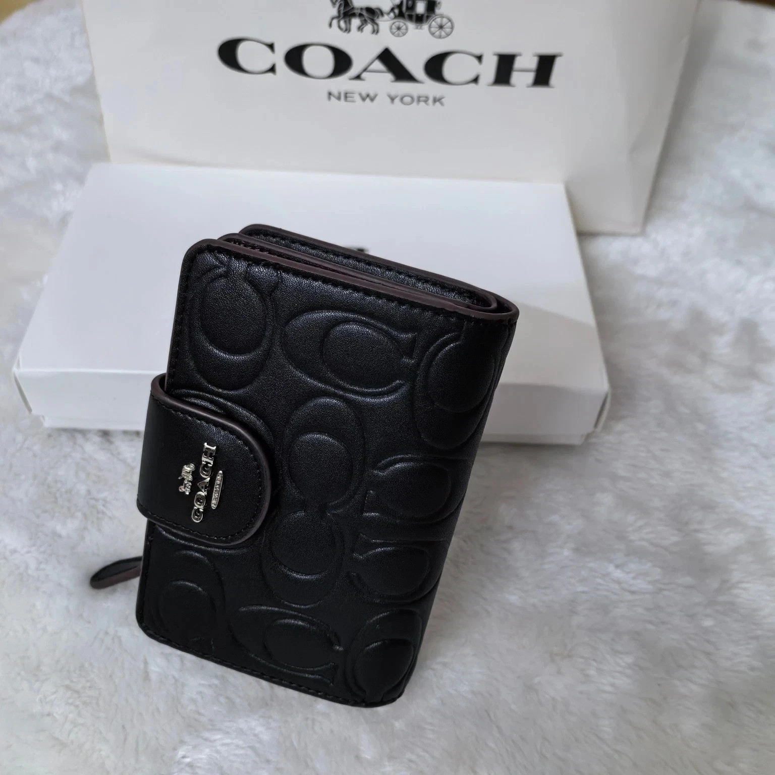 COACH Medium Corner Zip Wallet With Signature CM241 Black outlet NEW W/BOX