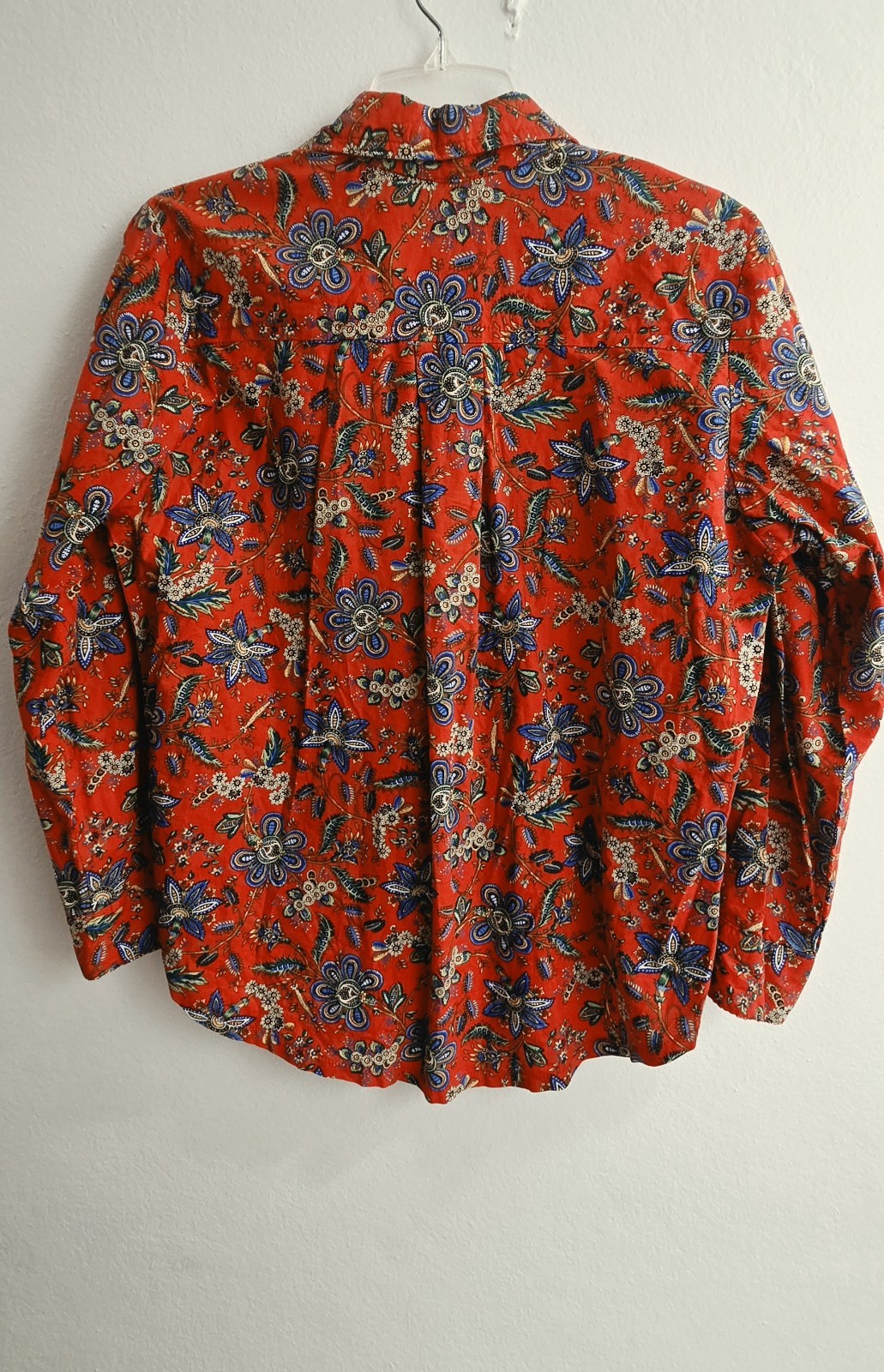 Vintage Cotton Red Floral Paisley Button Up Blouse Long Sleeve. Vintage Cotton Red Floral Paisley Button Up Blouse Long Sleeve.