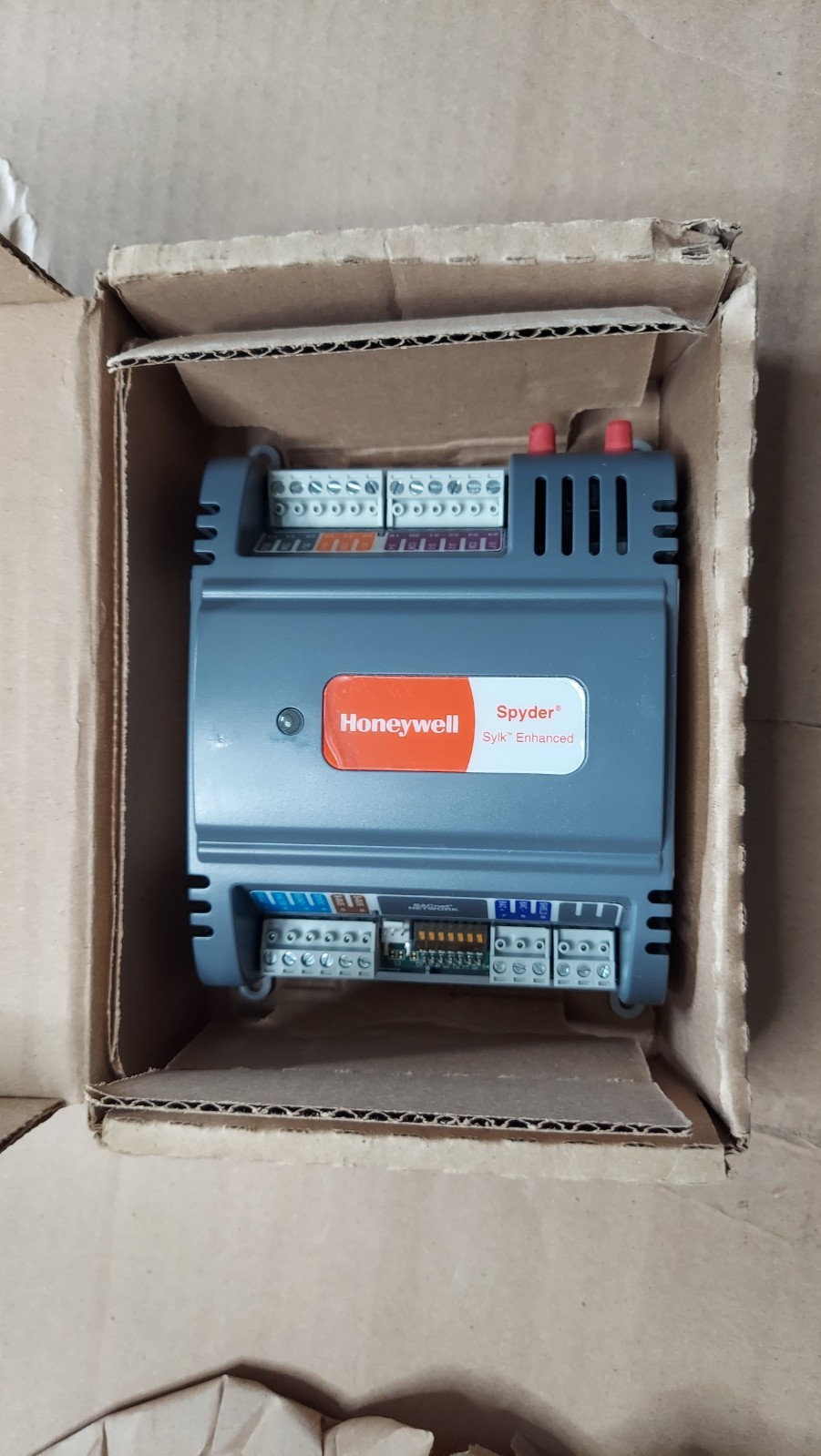 New Honeywell PVB4024NS Spyder Series 3 Programmable VAV Controller BACnet Comm