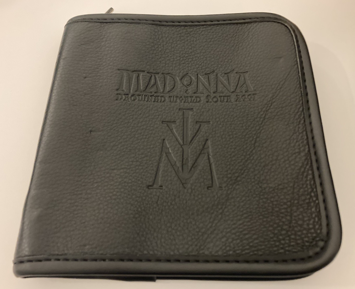 MADONNA 2001 Official DROWNED WORLD TOUR Leather CD case VIP Pack Gift MADONNA 2001 Official DROWNED WORLD TOUR Leather CD case VIP Pack Gift