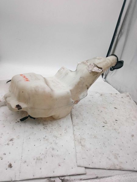 2005-2009 Cadillac SRX Windshield Washer Reservoir With 30 Days Warranty OEM