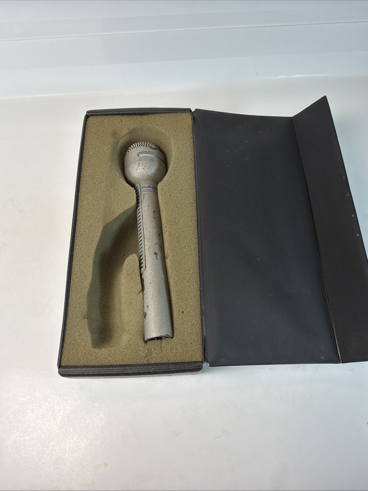 Electro-Voice RE15 Dynamic Cardiod Microphone (1971) UNTESTED (B) Electro-Voice RE15 Dynamic Cardiod Microphone (1971) UNTESTED (B)