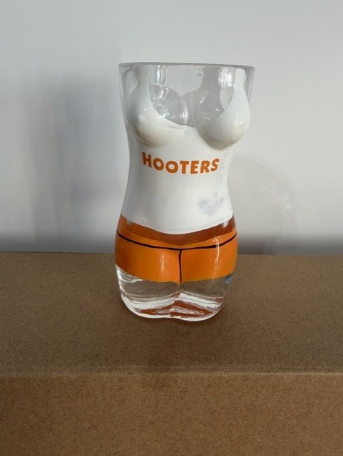 RARE Vintage 1980s HOOTERS Girl Shapely Shot Glass Sport Bar Restaurant Original