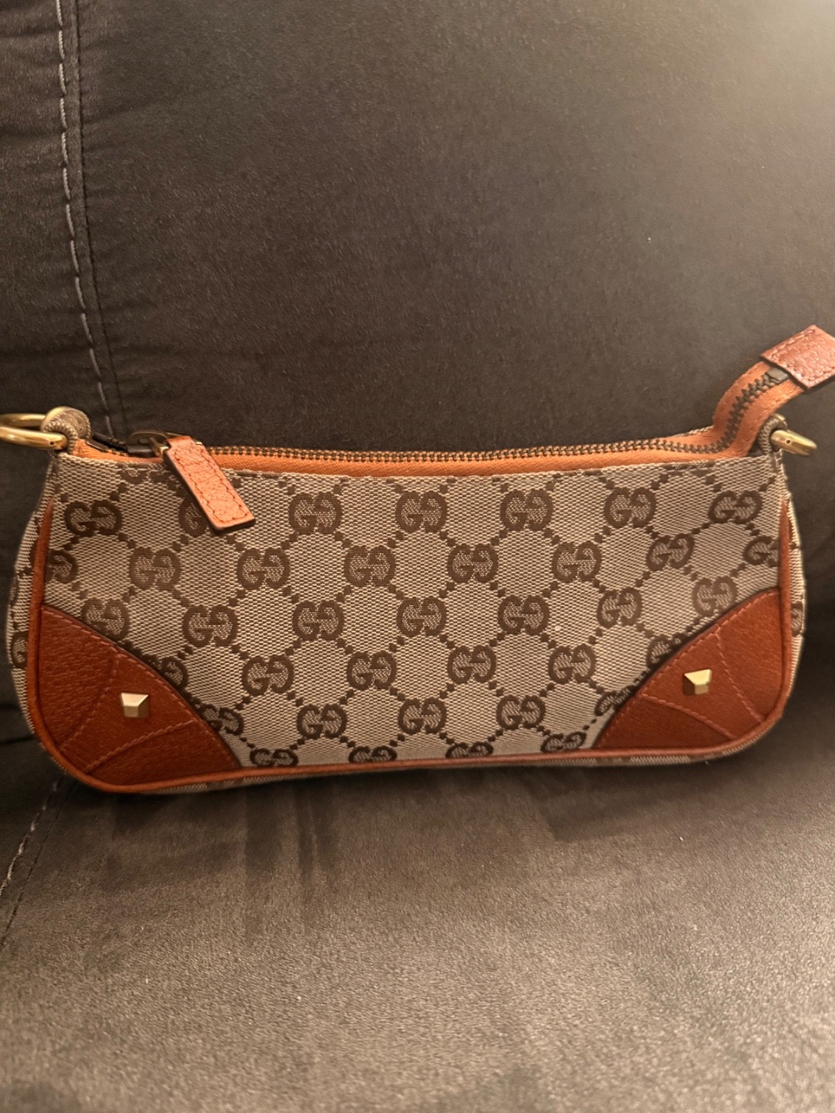 Vintage Gucci women’s hand bag. Great for a night out with the girls at the club