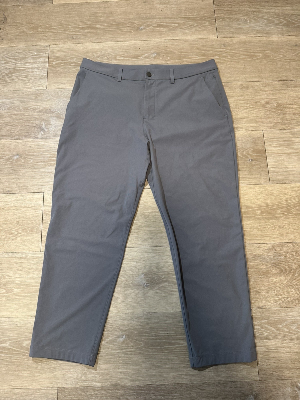 Lululemon Men\'s ABC Pants - 36x28 - Grey - Classic Fit Lululemon Men\'s ABC Pants - 36x28 - Grey - Classic Fit