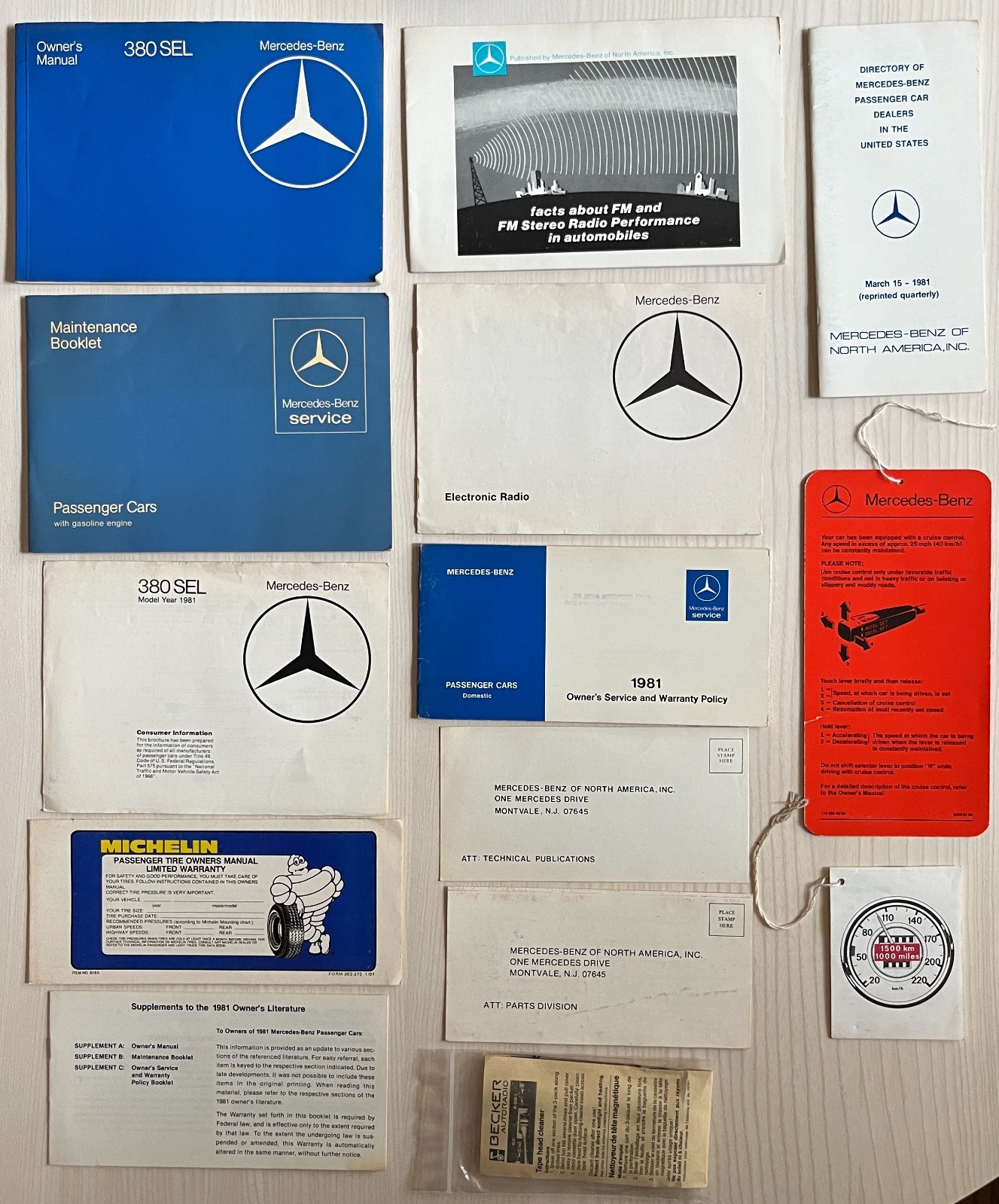 Vintage 1981 MERCEDES BENZ 380 SEL OWNERS MANUAL SET Hang Tags Vintage 1981 MERCEDES BENZ 380 SEL OWNERS MANUAL SET Hang Tags