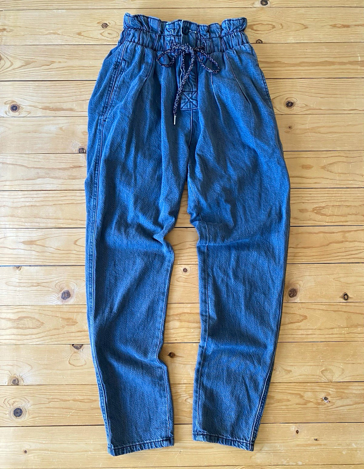 Arizona Jean Co Juniors Size 5 Paperbag Waist Jean Tapered Denim Gray Drawstring