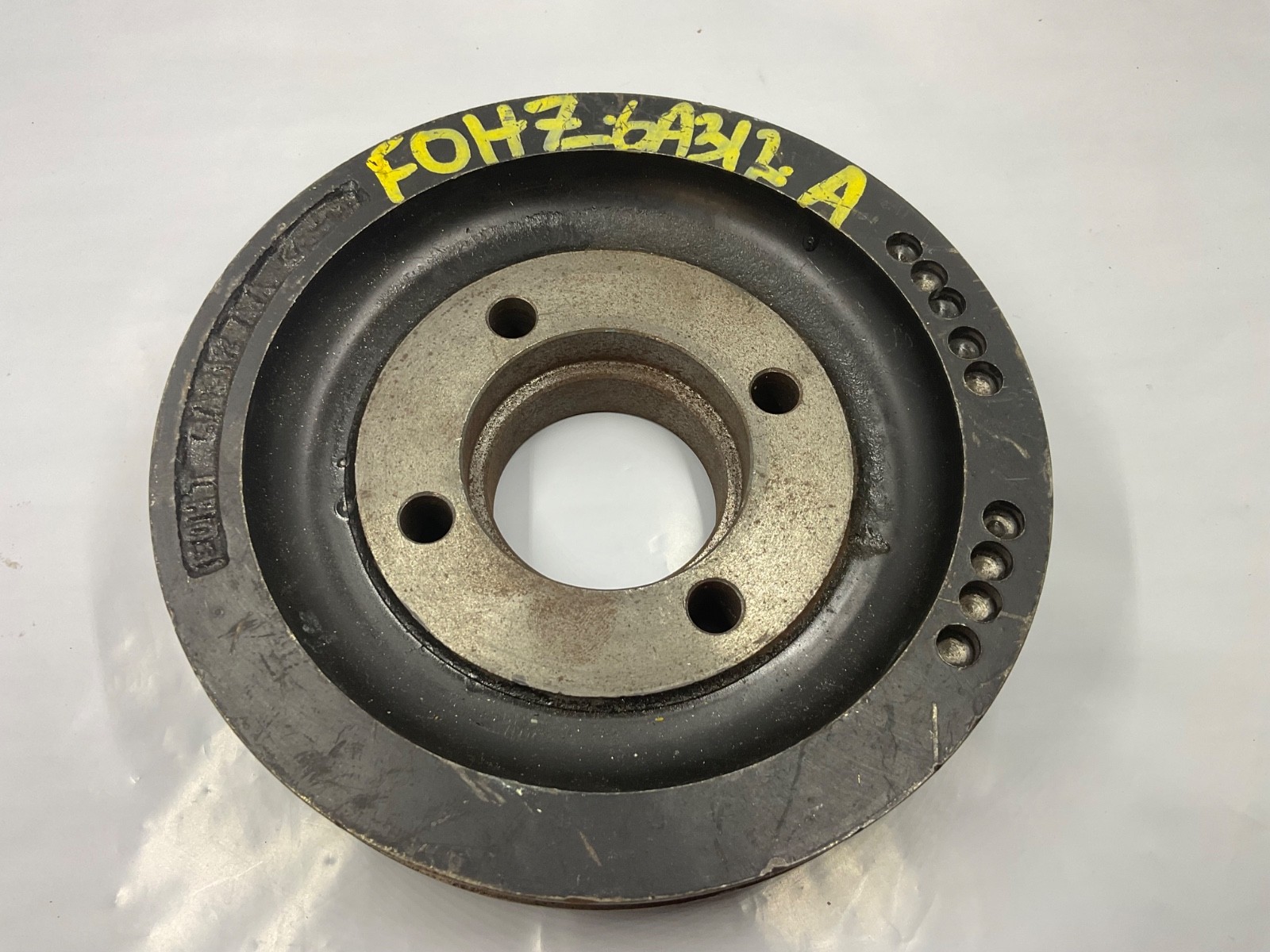 Genuine OEM Ford Heavy Truck NOS Crank Pulley F0HT-6A312-AA Genuine OEM Ford Heavy Truck NOS Crank Pulley F0HT-6A312-AA