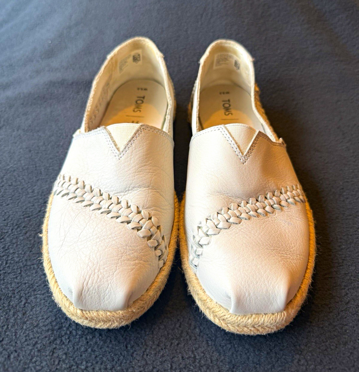 TOMS Women’s White Leather Espadrille Slip-On Flats US 8.5 TOMS Women’s White Leather Espadrille Slip-On Flats US 8.5