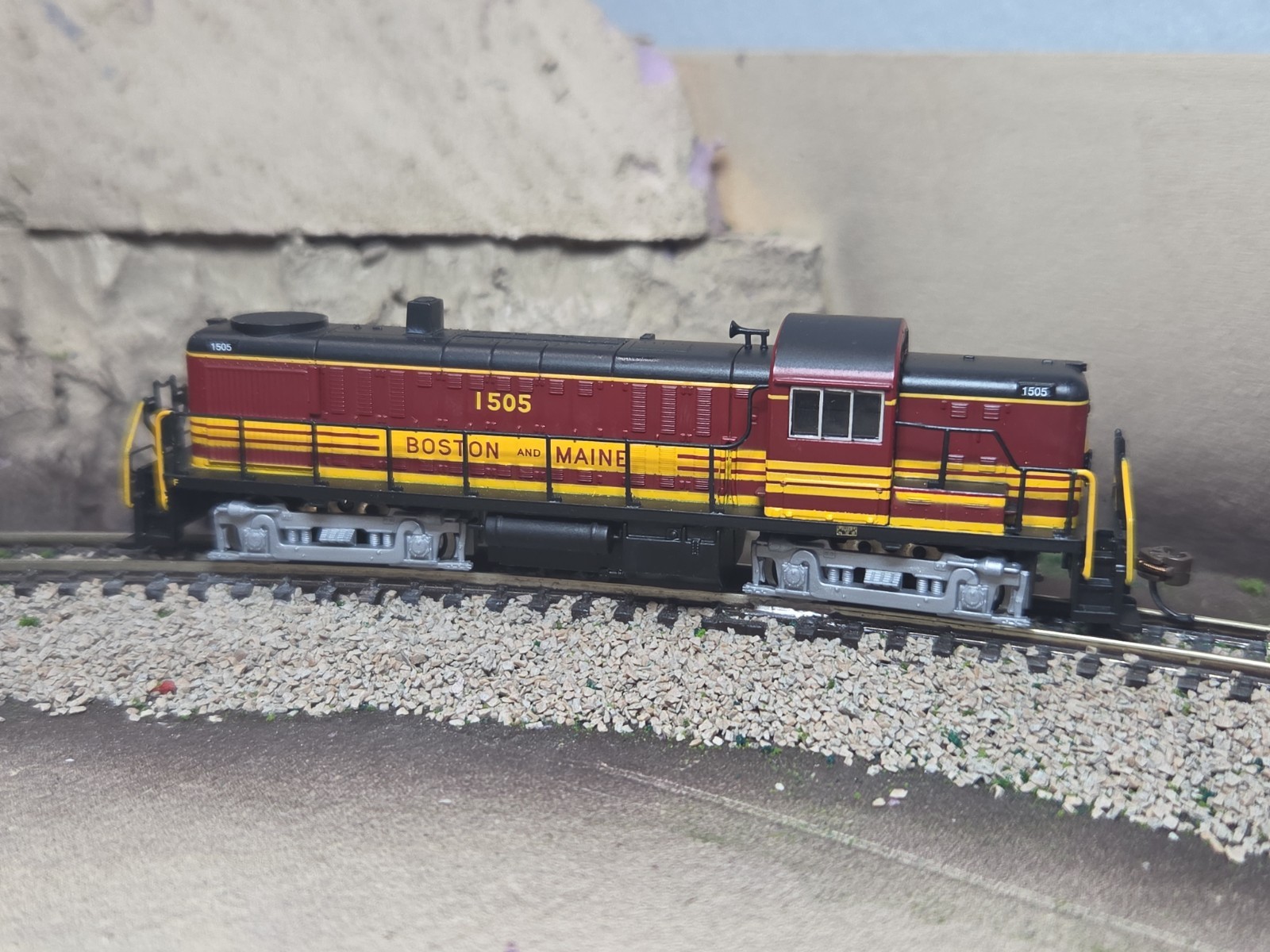 BACHMAN N SCALE #64257 BOSTON MAINE DIESEL LOCOMOTIVE DCC  #1505 TESTED