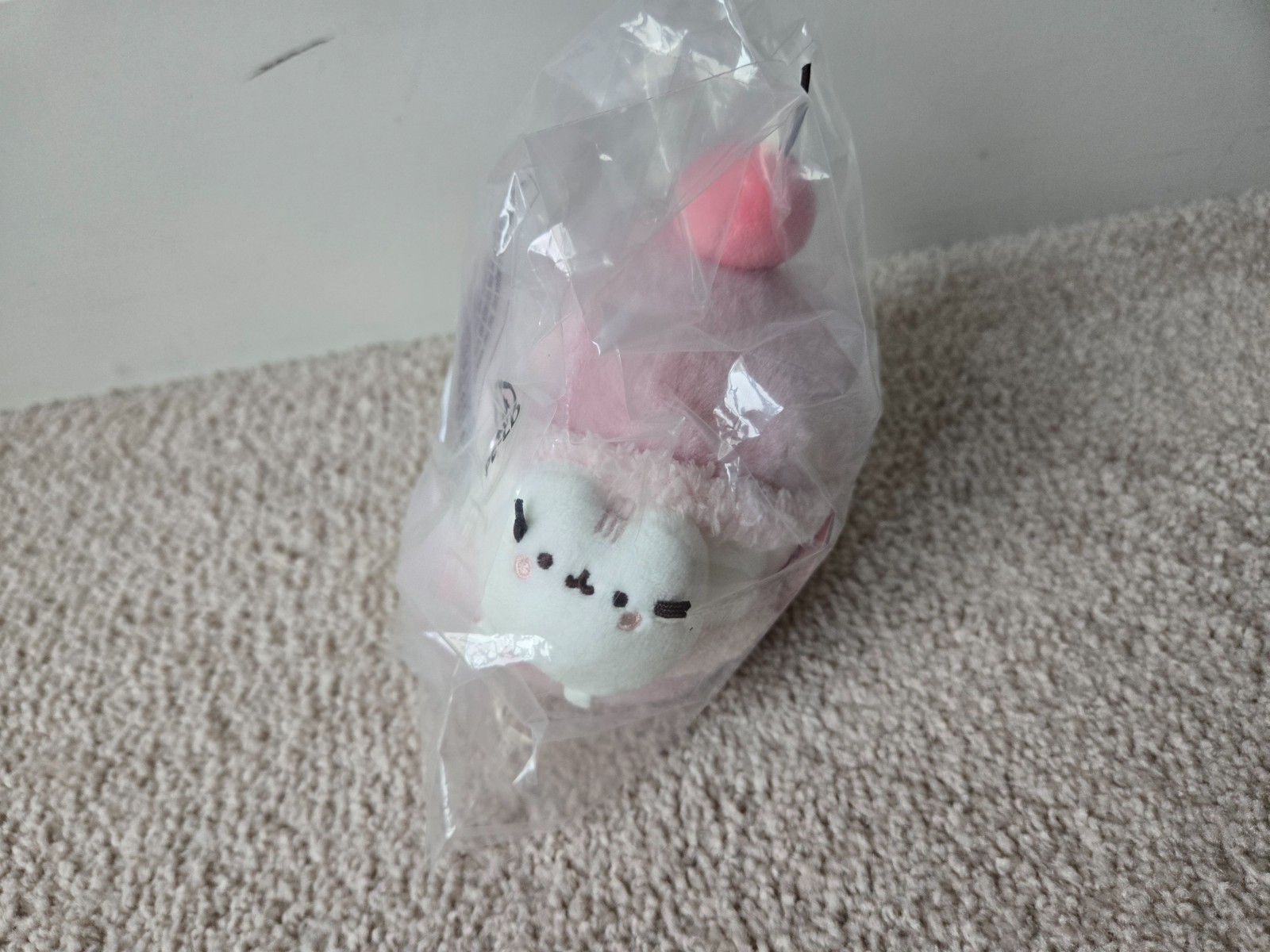 New in Bag Pusheen Plush Sweets  Exclusives inside Cherry Macaron OBP-325-001