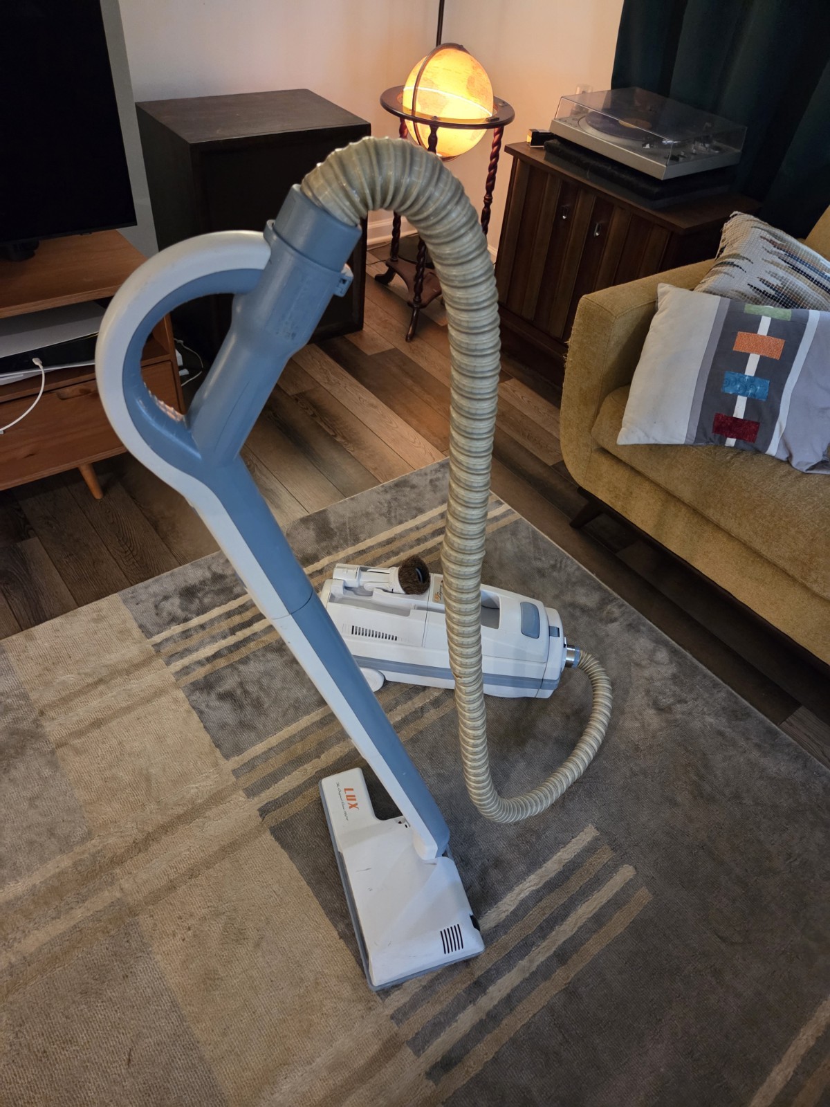 Electrolux Aerus C153C Lux Legacy Canister Vacuum, Wand, Power & Furniture Heads Electrolux Aerus C153C Lux Legacy Canister Vacuum, Wand, Power & Furniture Heads