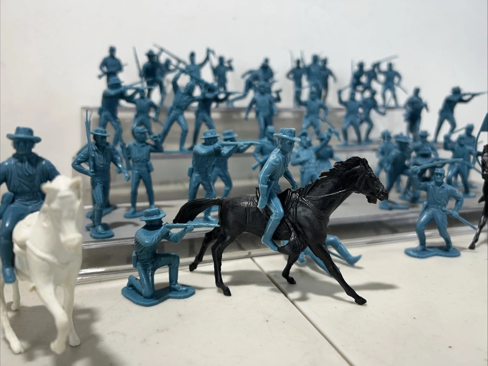 Vintage Louis Marx 1960s Plastic Soldiers Custers last Stand Civil War - RARE