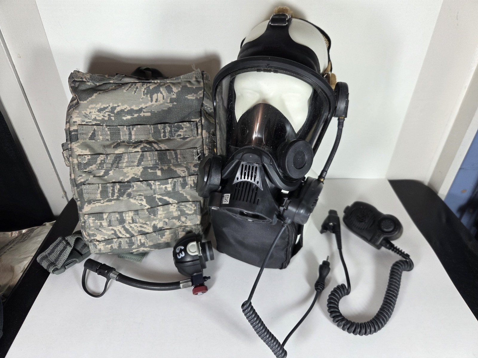 MSA Ultra Elite Full-Face Fire M7 Mask Size Large With Various Attachments