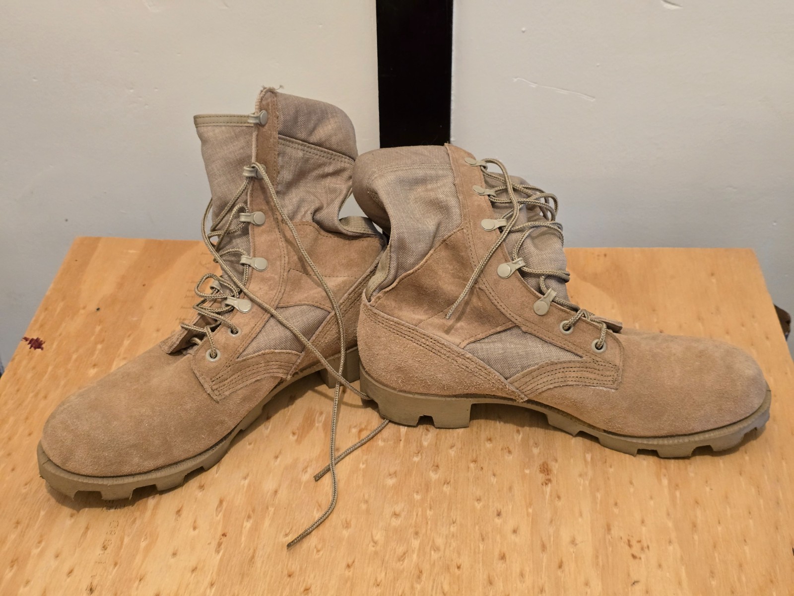 Vintage RO-Search Desert Combat Boots 8R Gulf War Era 1-91 US Military Tan Suede