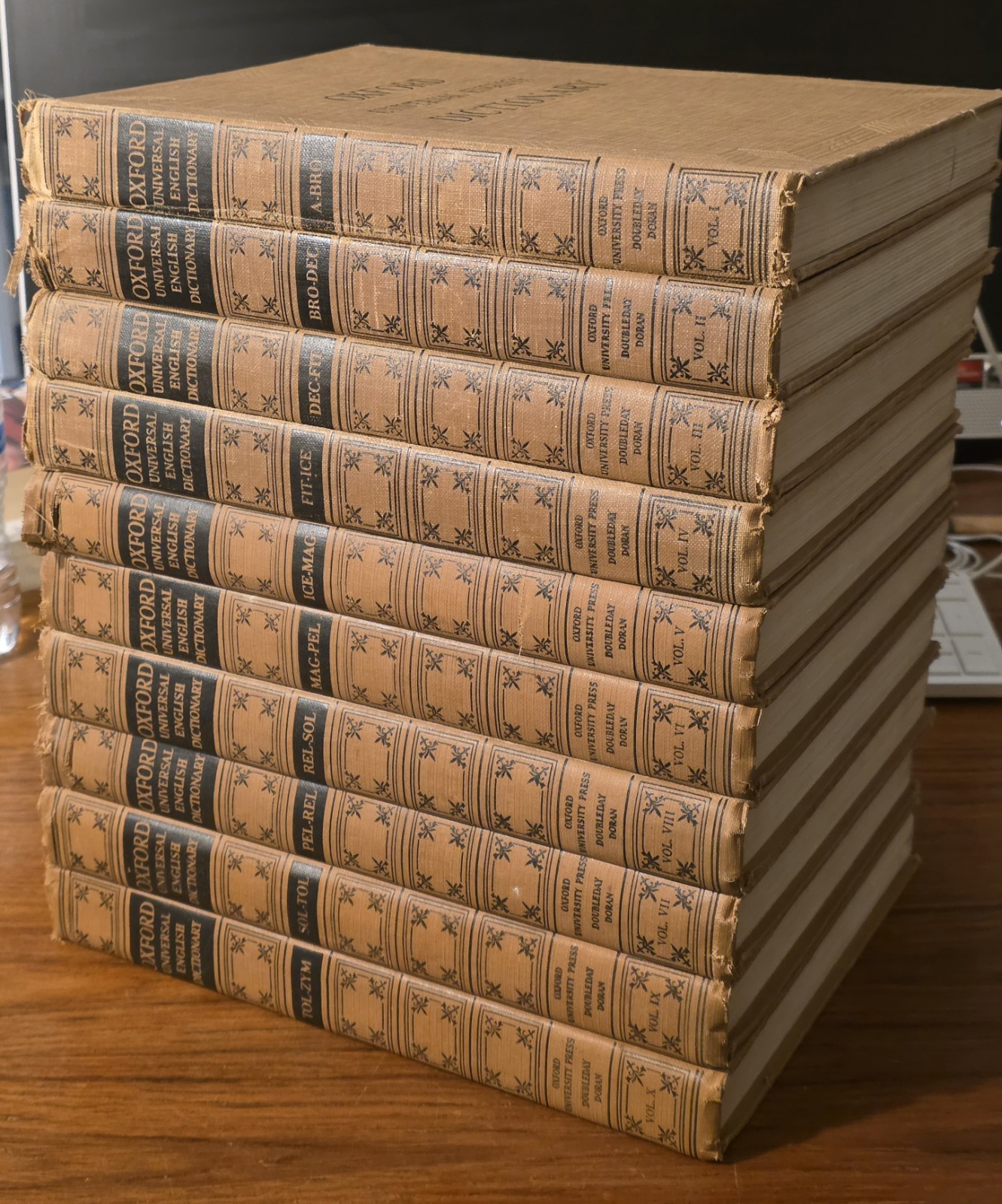 Oxford Universal Dictionary on Historical Principles, 10 volumes, 1937
