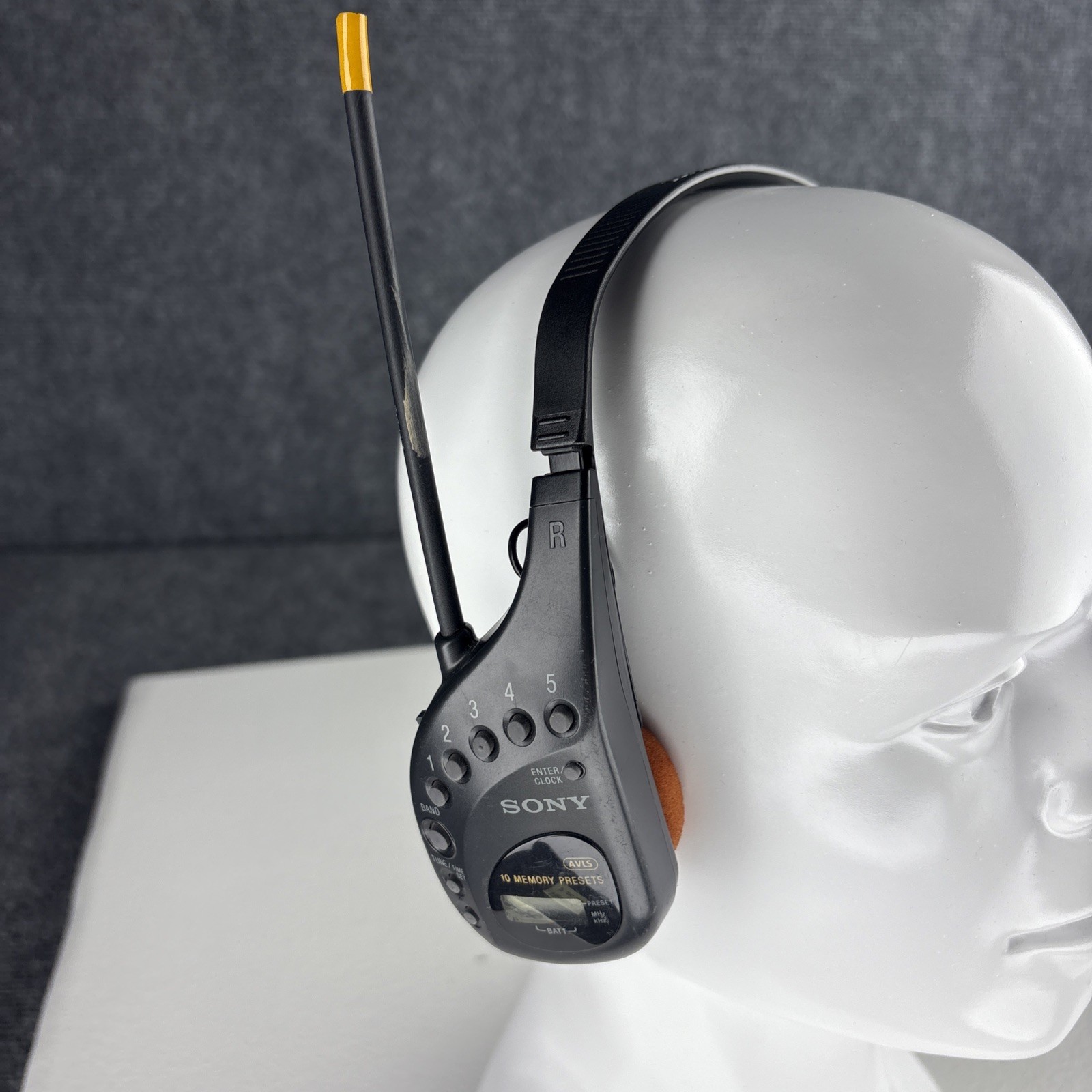 Vintage Sony SRF-HM22 FM/AM Walkman PLL Synthesized Radio Headset Tested Works 