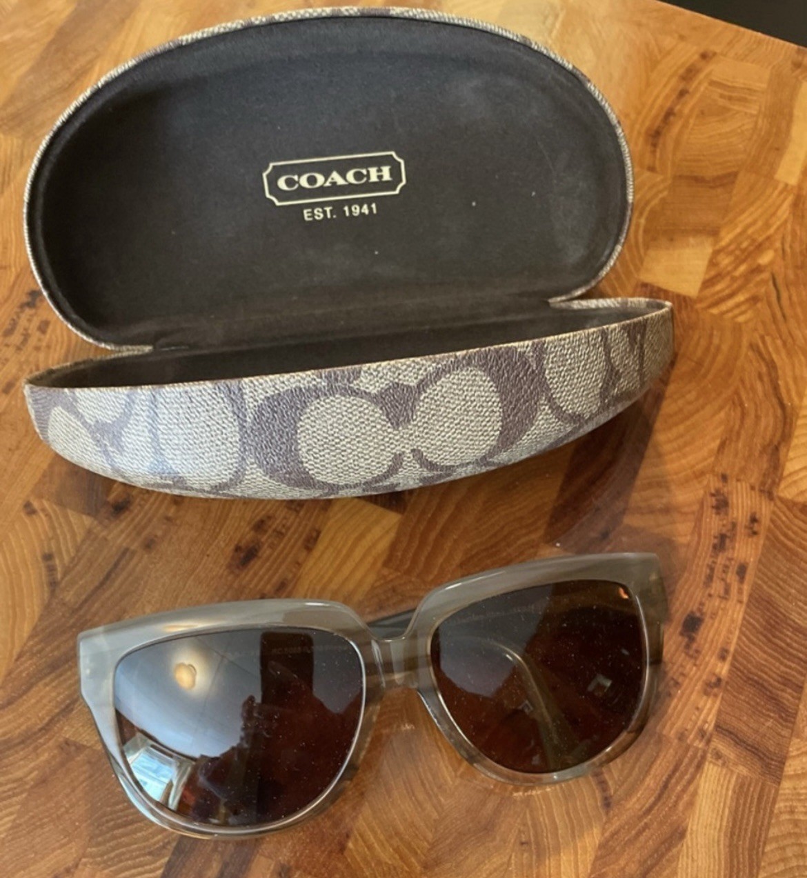 Coach Sunglasses Eyeglass Frames. LO73 Winnie. Seafoam Horn. Plastic. Women\'s