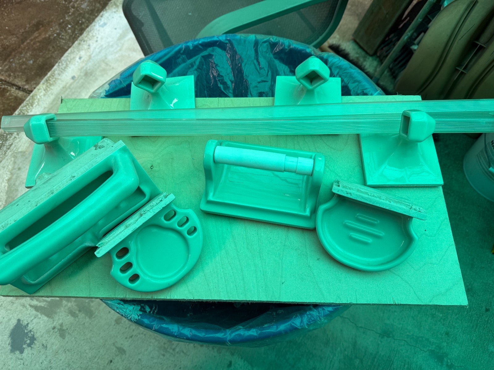 Vintage 50s-60s Set For Bathroom  American Olean Tile  Green 4 x 4