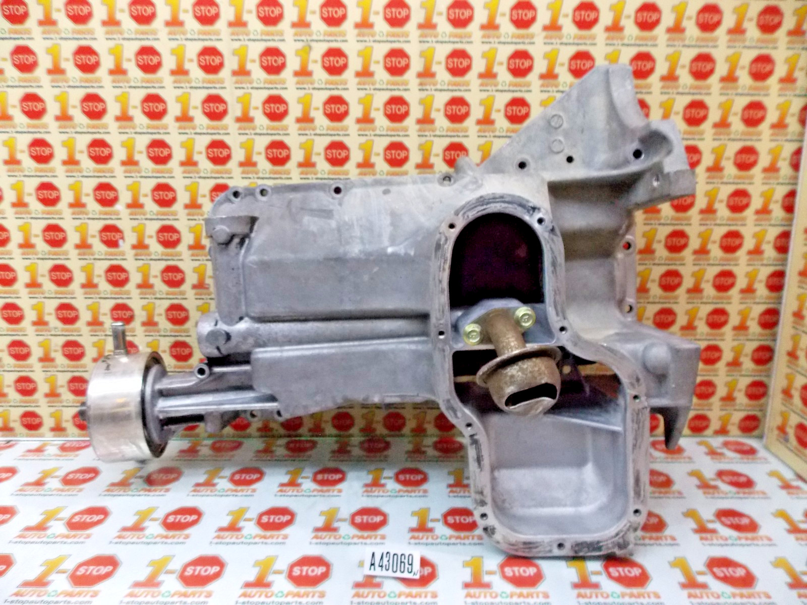 2005-2012 NISSAN PATHFINDER 4.0L UPPER ENGINE OIL PAN 11110-EA20A OEM 2005-2012 NISSAN PATHFINDER 4.0L UPPER ENGINE OIL PAN 11110-EA20A OEM