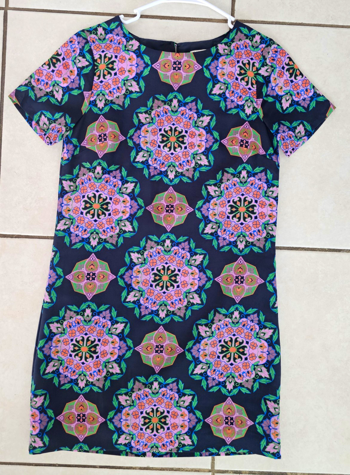 J.CREW Women’s black Floral Shift Dress 0 Short Sleeve Lined Knee Length J.CREW Women’s black Floral Shift Dress 0 Short Sleeve Lined Knee Length