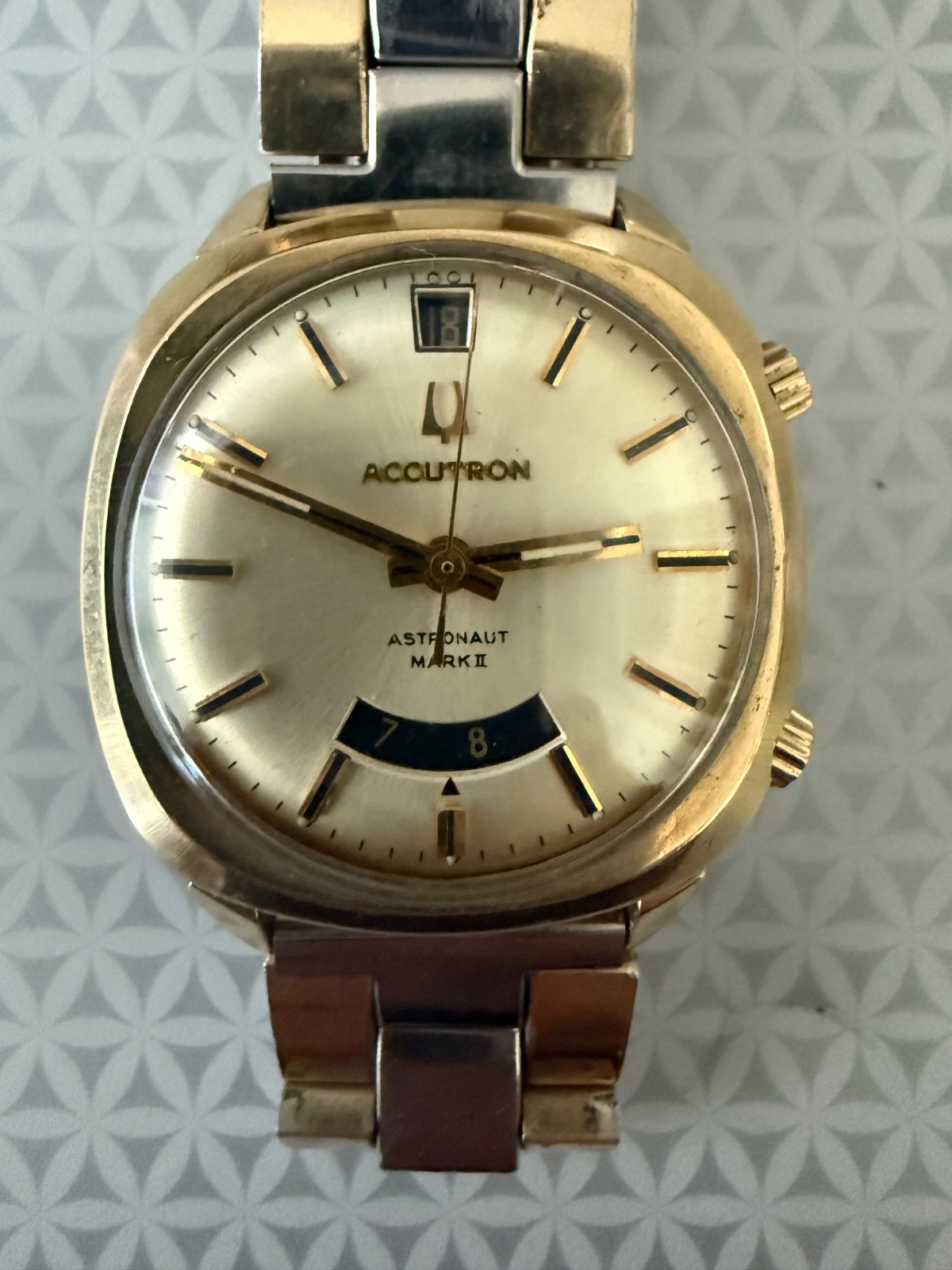 Rare 1970s Bulova Accutron Astronaut Mark II GMT Solid 14K Gold w/Orig Bracelet Rare 1970s Bulova Accutron Astronaut Mark II GMT Solid 14K Gold w/Orig Bracelet