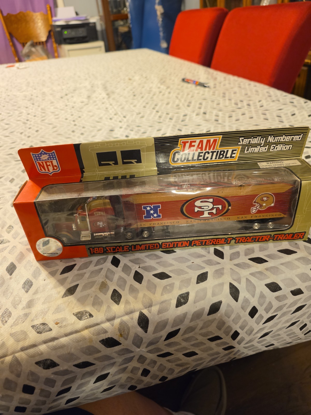 2004 Fleer Collectibles LLC San Francisco 49ers 1:80 Limited Edition... 2004 Fleer Collectibles LLC San Francisco 49ers 1:80 Limited Edition...
