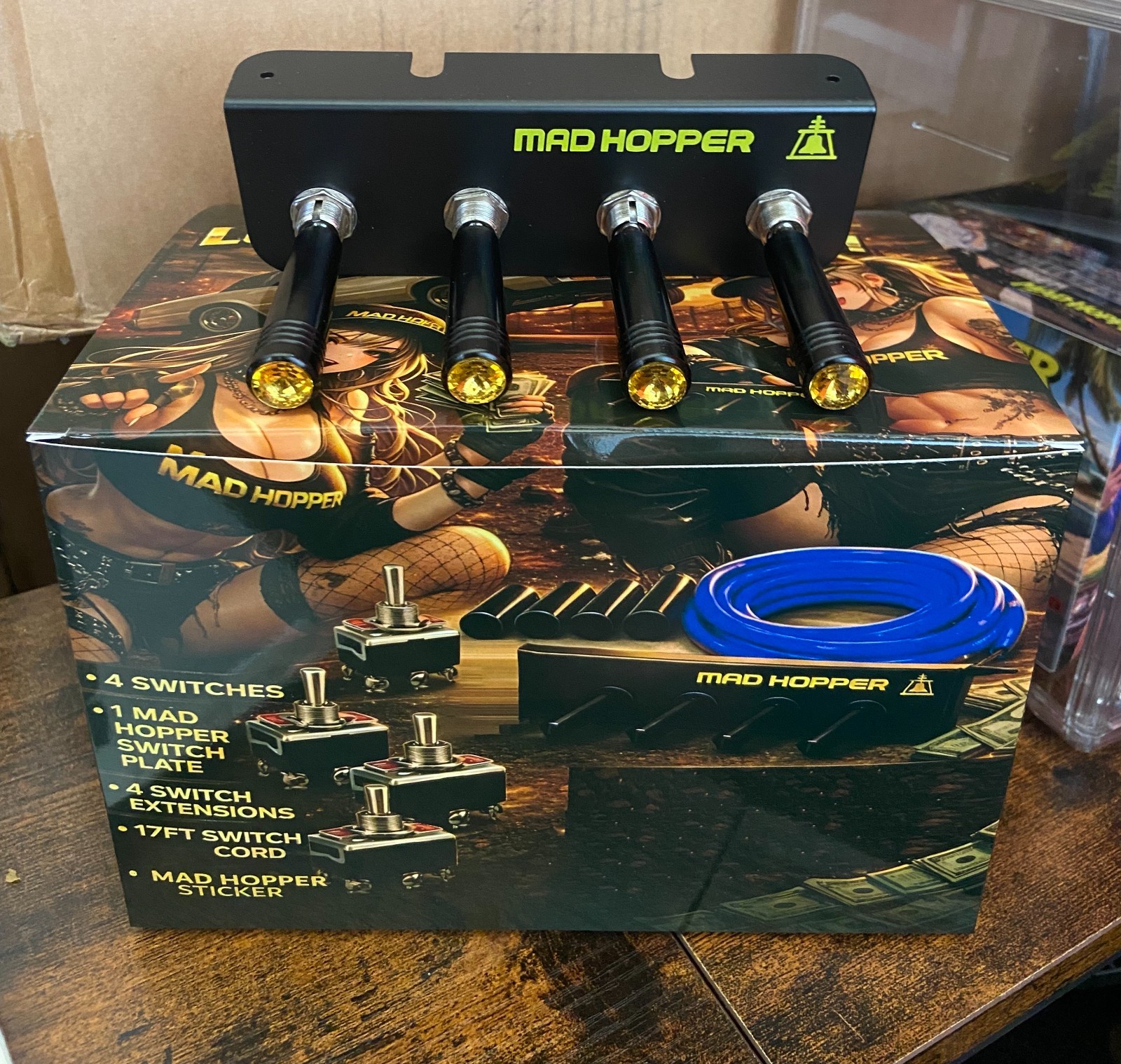Lowrider Hydraulic kit with 4 (6 prong) Switches with black extensions.