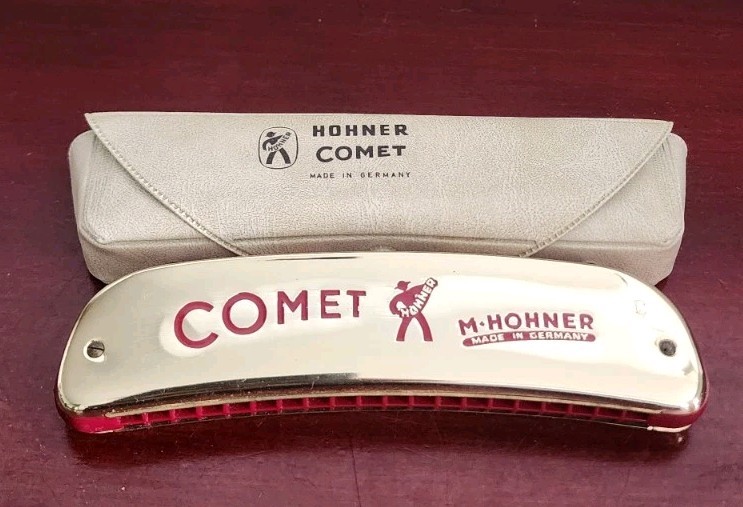 VINTAGE HOHNER COMET HARMONICA. KEY OF C. MADE IN GERMANY. W/CASE. WORKS VINTAGE HOHNER COMET HARMONICA. KEY OF C. MADE IN GERMANY. W/CASE. WORKS