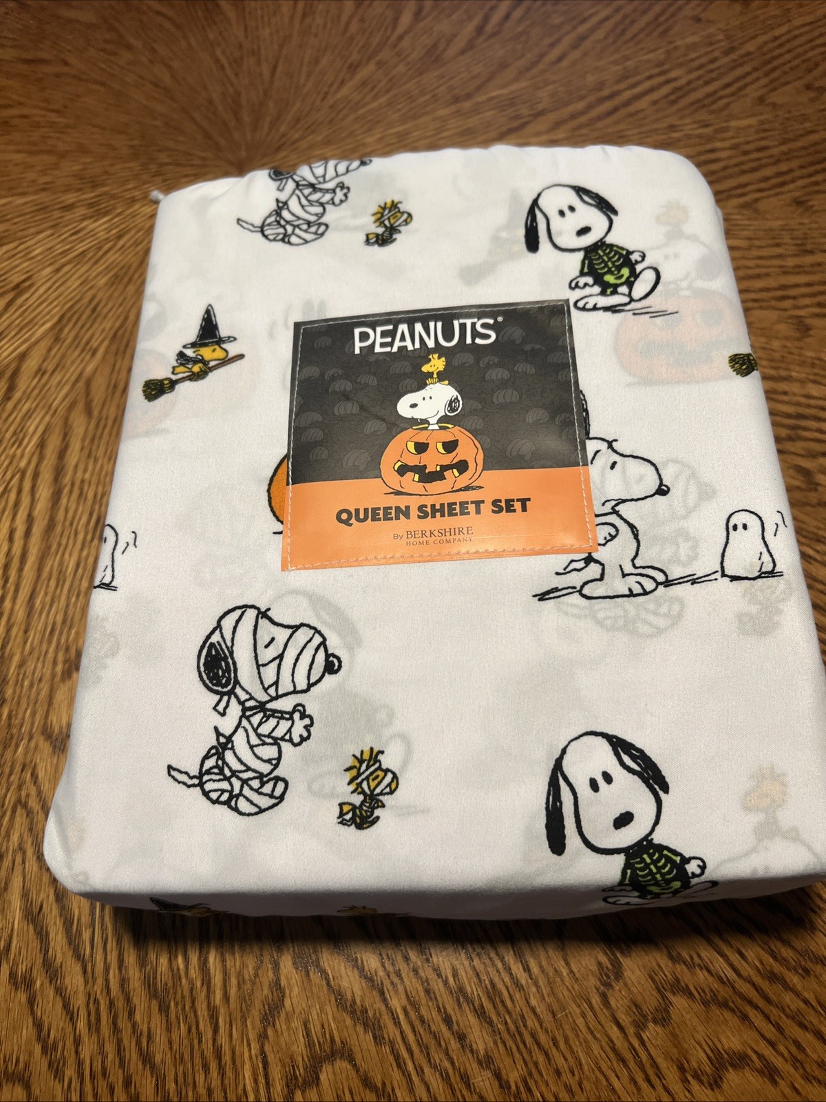 Peanuts Berkshire Snoopy Halloween QUEEN SIZE Sheet Set Witch Pumpkin Mummy NEW