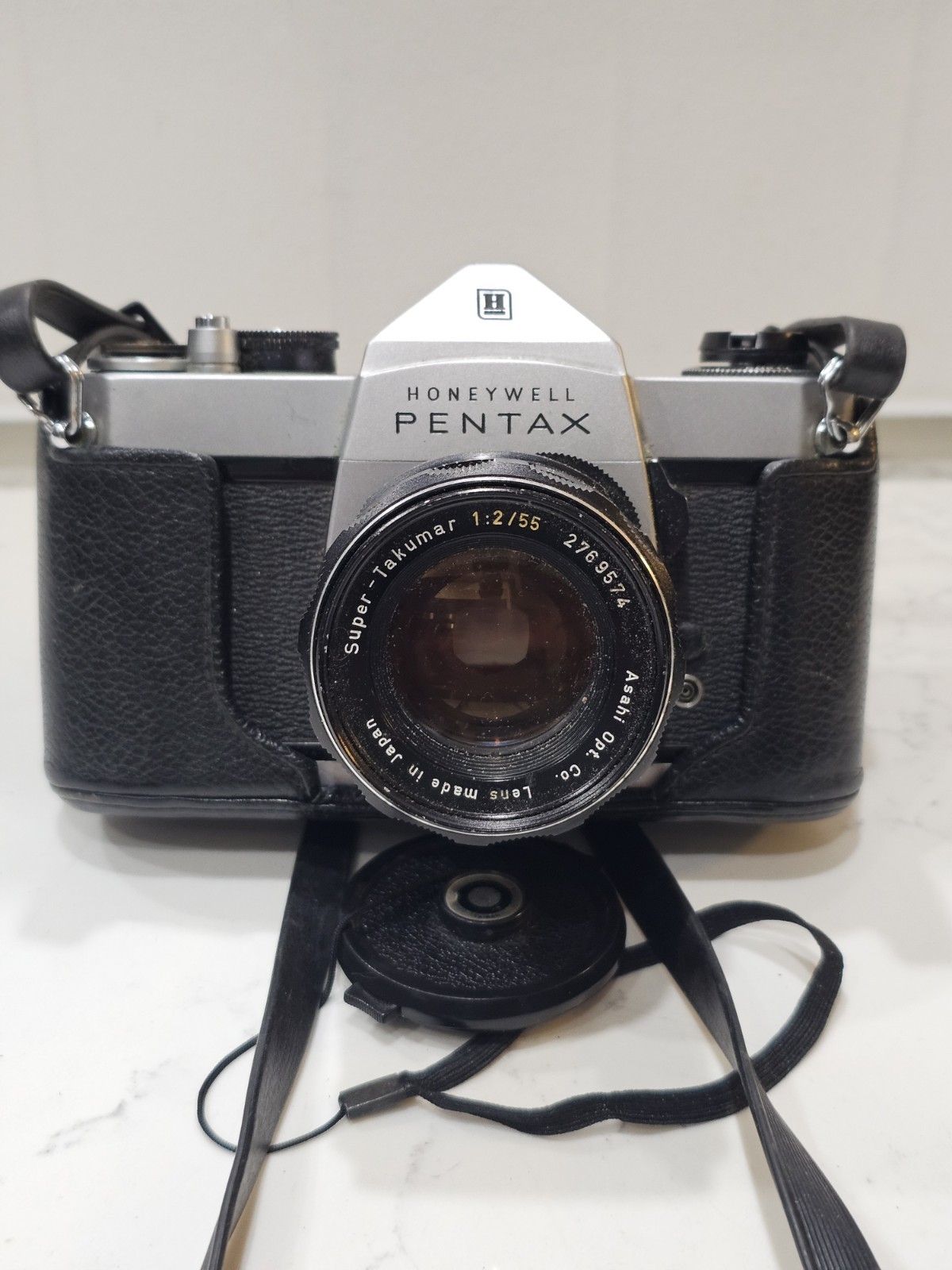 Honeywell Pentax SP500 SLR 35mm Film Camera Super-Takumar 55mm F2 Lens Honeywell Pentax SP500 SLR 35mm Film Camera Super-Takumar 55mm F2 Lens