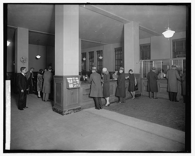Photo:Washington DC C&P Telephone Co Office 1920s Bell Service Counter