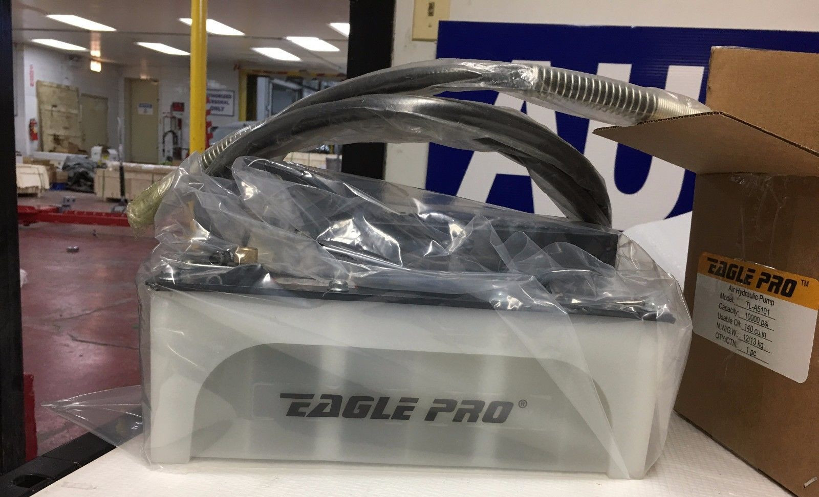 Air Hydraulic Foot Pump Eagle Pro 10000 PSI Foot Pedal High Pressure WITH HOSE