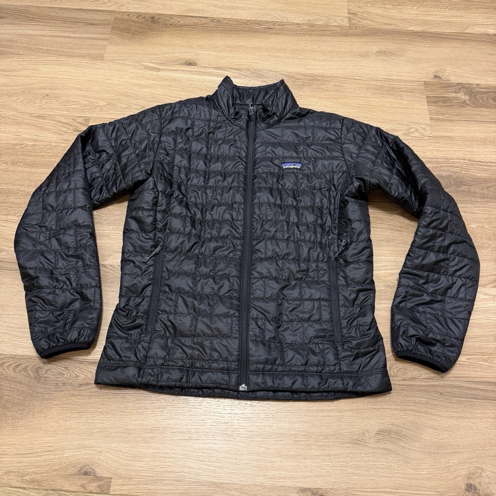 Patagonia Men\'s Nano Puff Jacket Black Size M Medium STY84212 FA16 NWOT