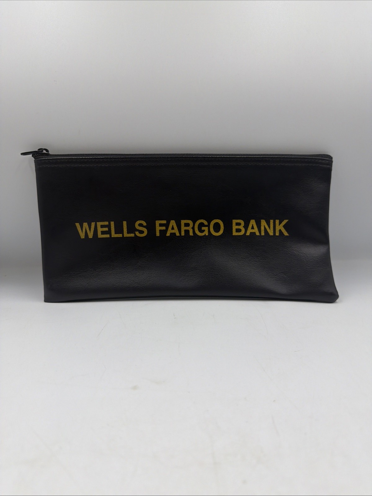 Vintage Wells Fargo Bank Deposit Bag Cash Money Zipper Pouch Zip USA MADE Vintage Wells Fargo Bank Deposit Bag Cash Money Zipper Pouch Zip USA MADE