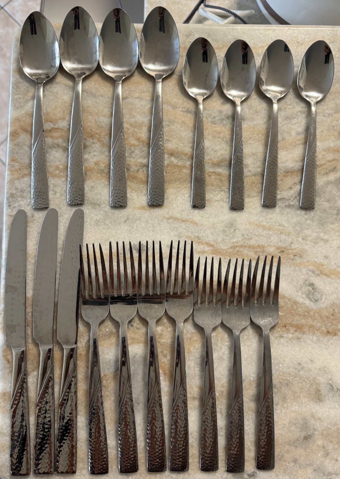 Barletta Stainless by Mikasa Hammered Tip, Diagonal Line 18pc set