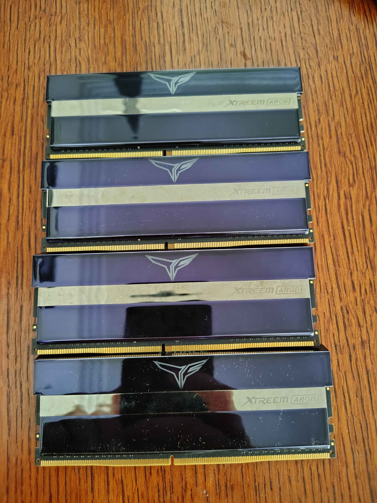 TEAMGROUP T-Force Xtreem ARGB 32GB (4x8GB) DDR4-4000 CL18 Gaming RAM