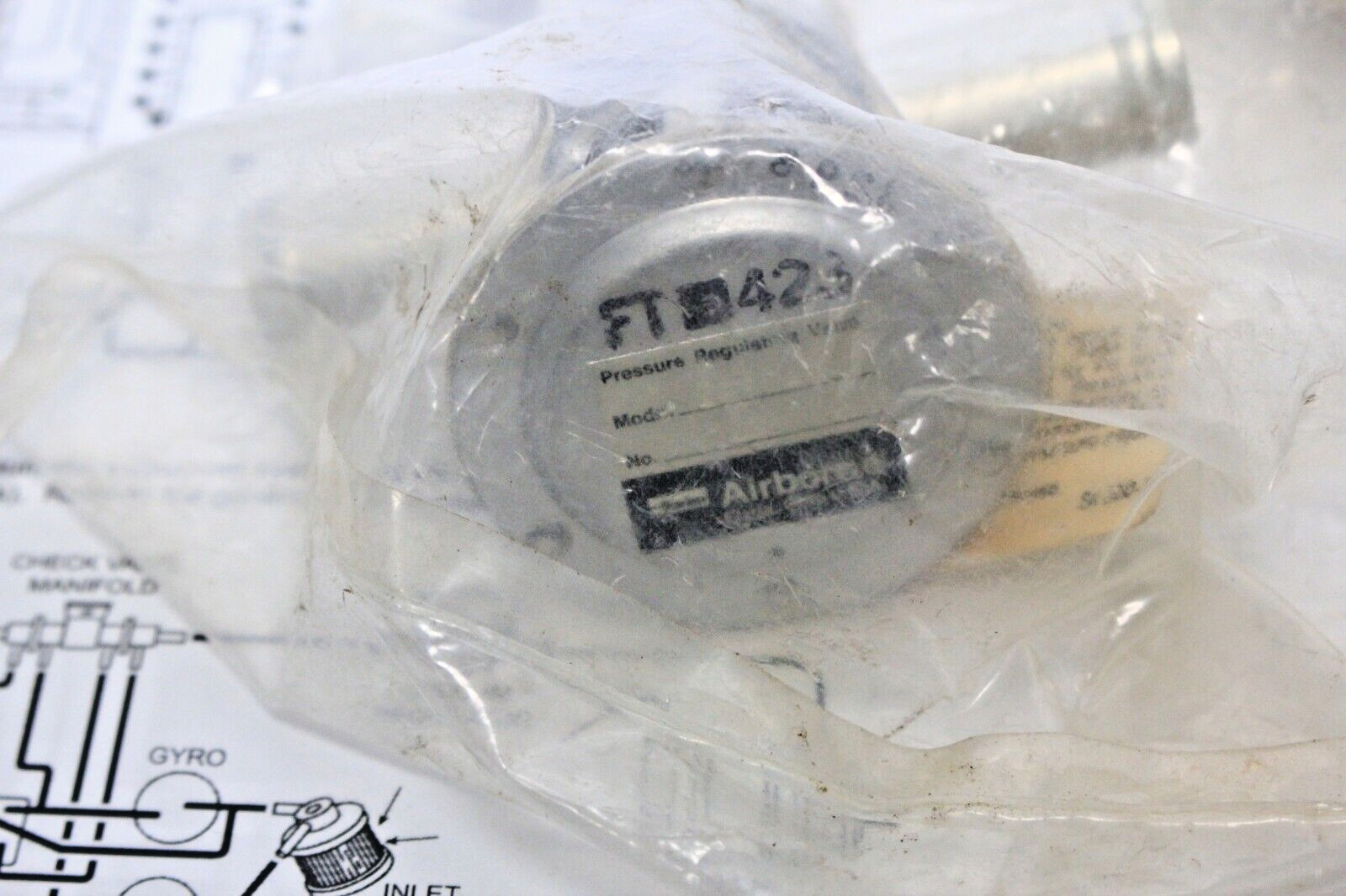 New, 2H30-1 Parker Airborne Aircraft 8 P.S.I. Vacuum Regulator for Piper & Beech New, 2H30-1 Parker Airborne Aircraft 8 P.S.I. Vacuum Regulator for Piper & Beech