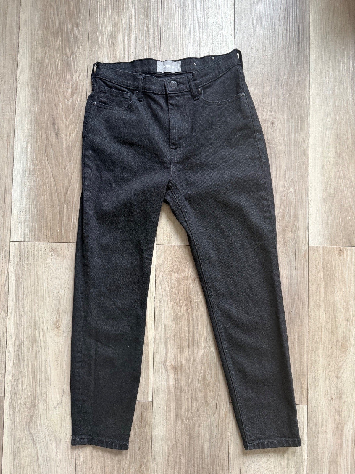 Everlane Women’s High Rise Skinny Jeans Washed Black Denim Everlane Women’s High Rise Skinny Jeans Washed Black Denim