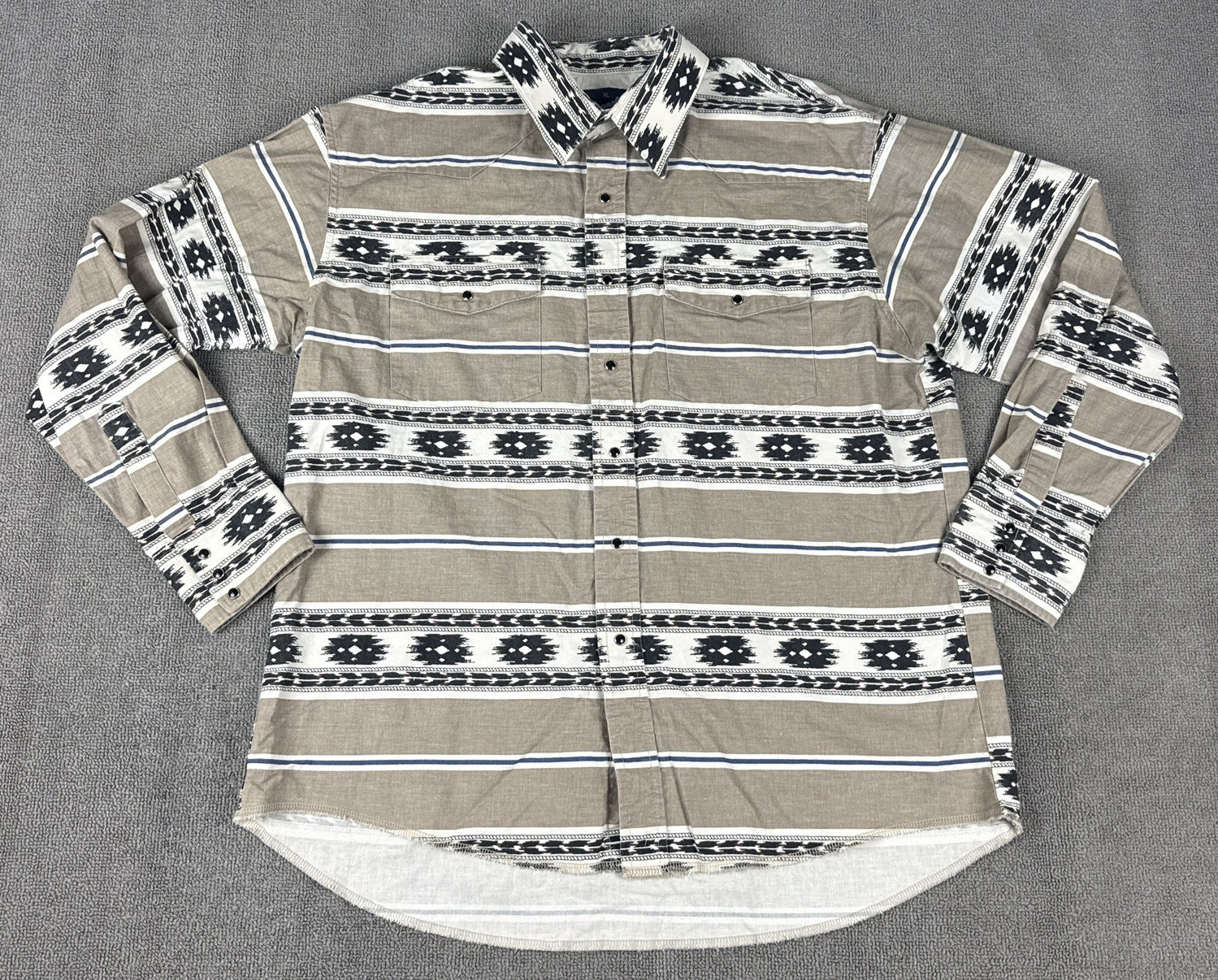 VINTAGE Wrangler Western Shirt Mens Extra Large XL Pearl Snap Brown Aztec Rodeo VINTAGE Wrangler Western Shirt Mens Extra Large XL Pearl Snap Brown Aztec Rodeo